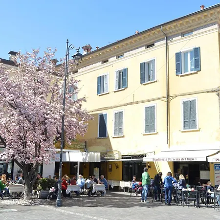 Stella House Desenzano del Garda